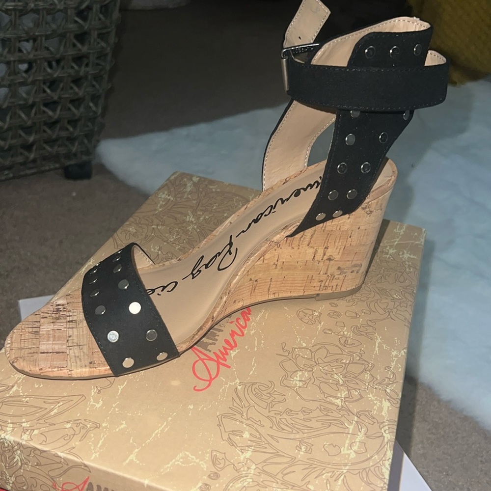 Brand new sandals
